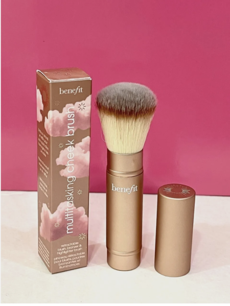 Benefit Multitasking Retractable Cheek Brush Brand 